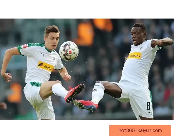 马伦在本赛季表现稳健，持续为球队贡献关键进球与助攻。