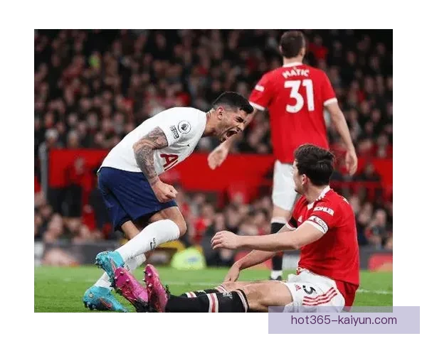 英超热刺在安菲尔德的表现持续稳健，球队状态令人期待